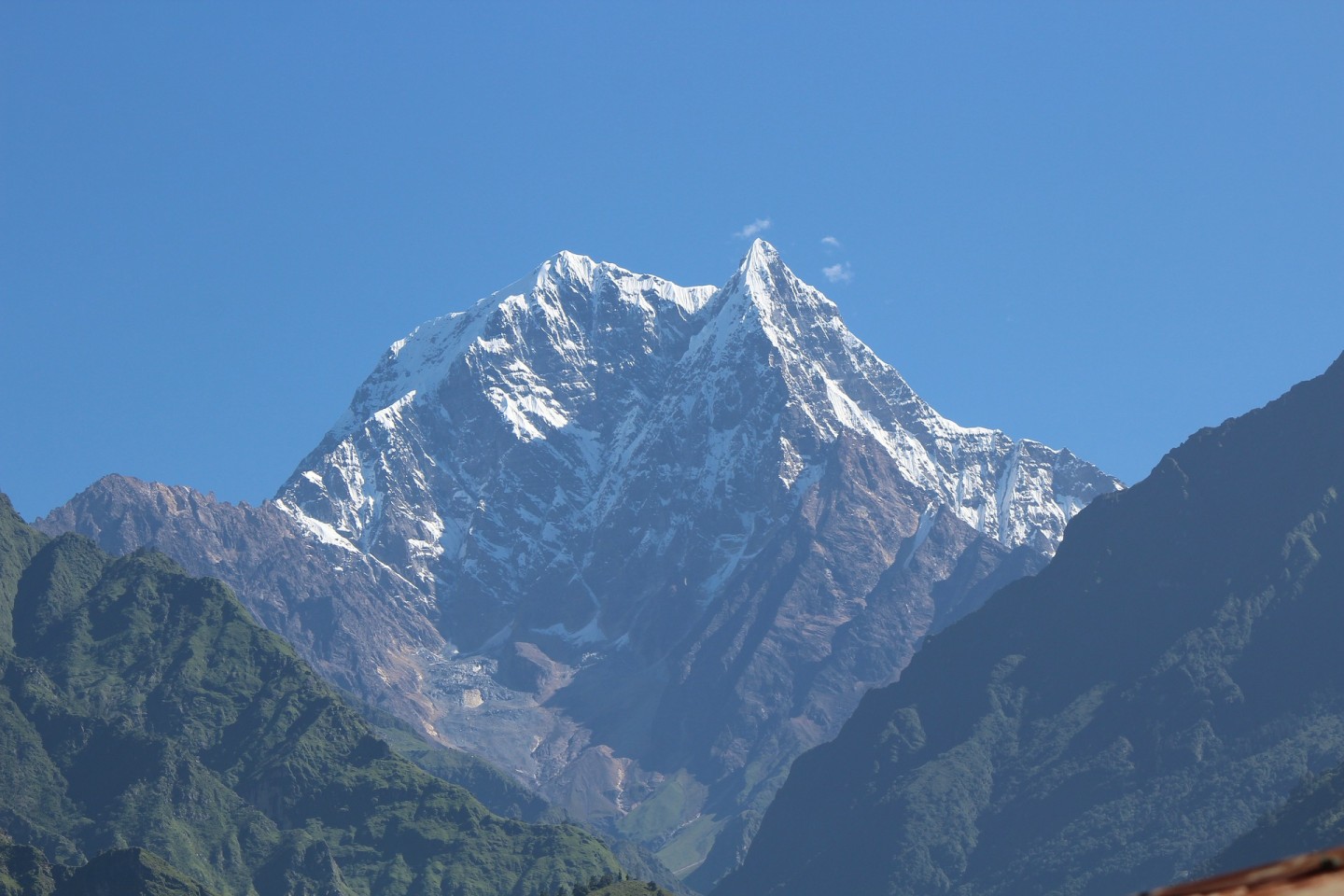 Snow-Capped Annapurna Mountain View